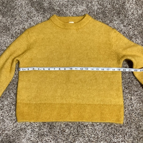 H&M Sweater Women Wool Blend Size S Cropped Long Sleeves Fall Yellow - Picture 3 of 8